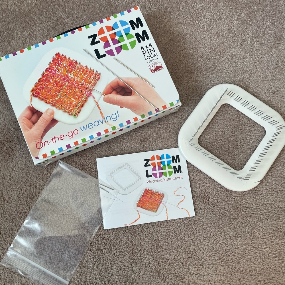 Schacht Zoom Loom 4x4 Pin Loom Weaving Kit